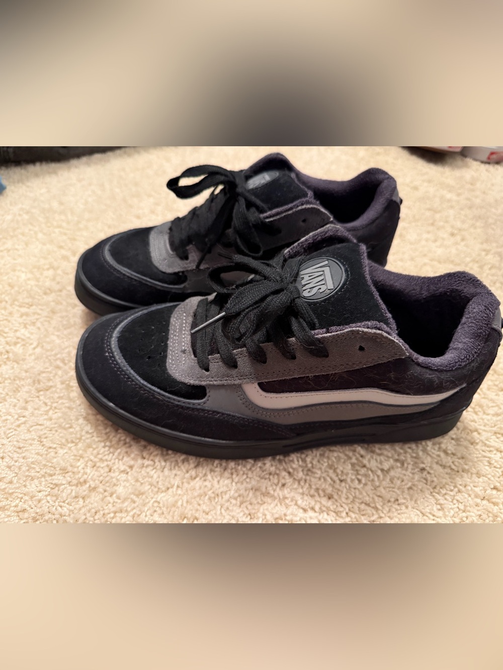 Vans Men’s Black and Gray Suede Low-Top Sneakers with Side Stripe